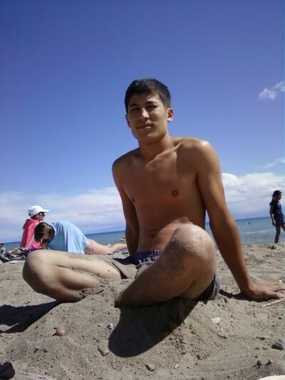  ,   Akrom, 34 ,   ,   , c 