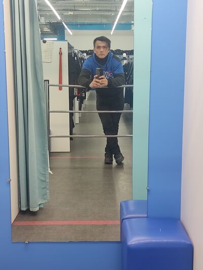  -,   Ilyos, 32 ,   ,   