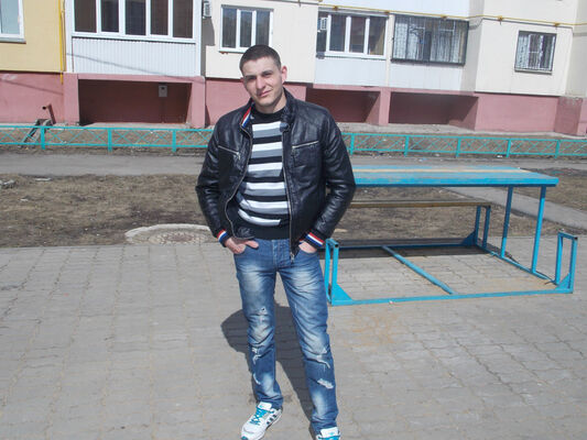  ,   Igor, 33 ,   