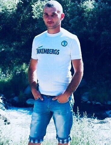  23881581  Aram, 39 ,    