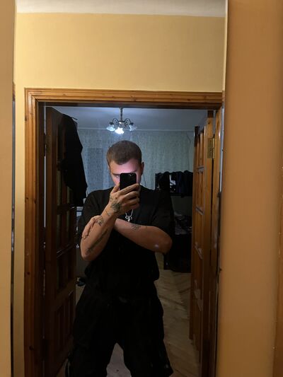  ,   Vlad, 22 ,   ,   