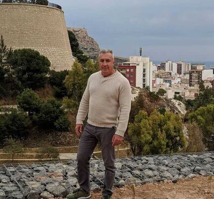  Queens Village,   Carlos, 63 ,     , c , 