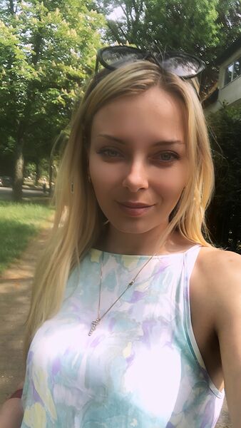  ,   Oleksandra, 38 ,     , c 