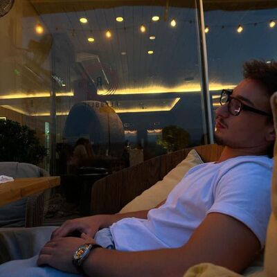  ,   Leo, 21 ,   ,   
