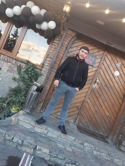  -,   Alik, 33 ,   ,   , c , 
