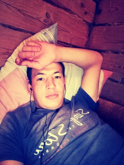  ,   Artur, 27 ,   c 