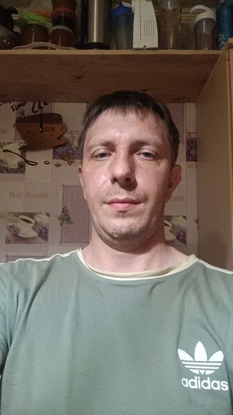  ,   Mikhail, 36 ,   ,   , c , 