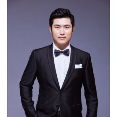  ,   Leon, 37 ,   ,   