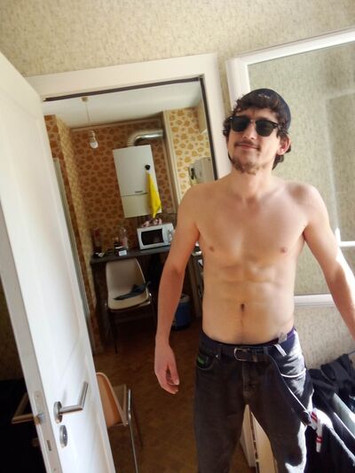  ,   Constantin, 27 ,   ,   