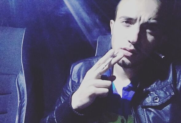  ,   Artem L, 30 ,   ,   , c 