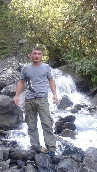  ,   Temuri, 49 ,   
