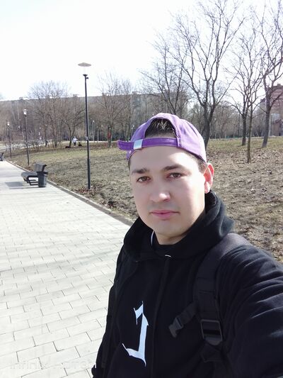 ,   Alberto, 25 ,   ,   , c , 