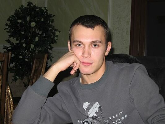  ,   Roman, 32 ,   