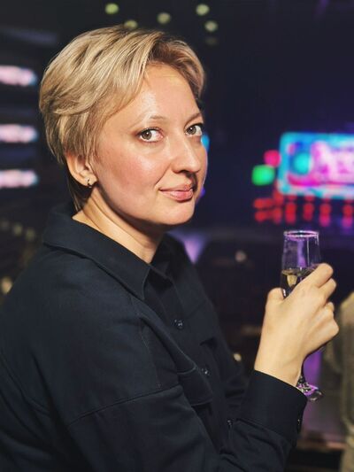  ,   Inga, 41 ,   ,   