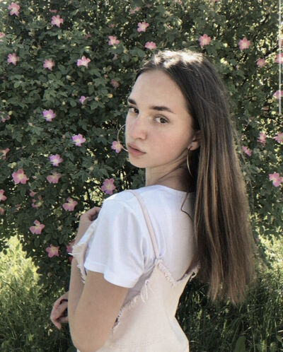  ,   Sasha, 21 ,   ,   