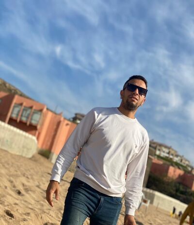  ,   Tarik, 36 ,   ,   