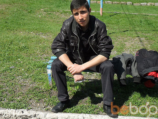  ,   HAYK, 33 ,  
