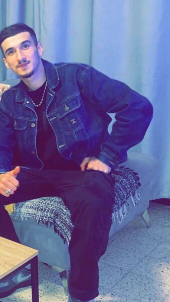  ,   Kamel, 24 ,   ,   
