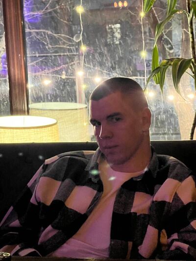  Brooklyn,   Alexandro, 27 ,   ,   