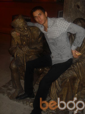  ,   Fariz, 32 ,   
