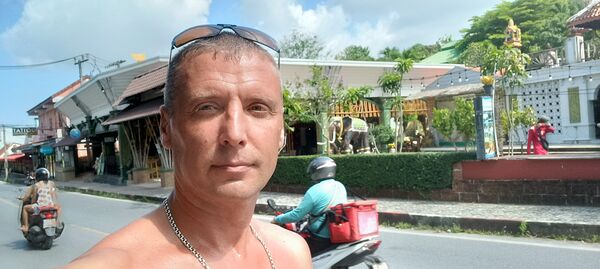  ,   Pasha, 44 ,   ,   