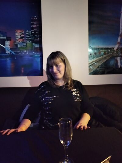  Chomutov,   Nadija, 39 ,   ,   