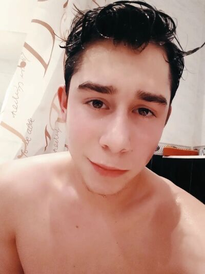  ,   Maxim, 21 ,   ,   