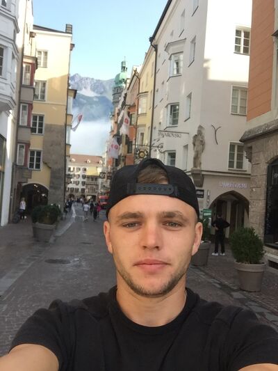  Frick,   Iulian, 33 ,   ,   , c 