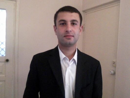  ,   Vahe, 33 ,   