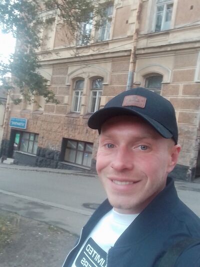  ,   Maxim, 38 ,   ,   