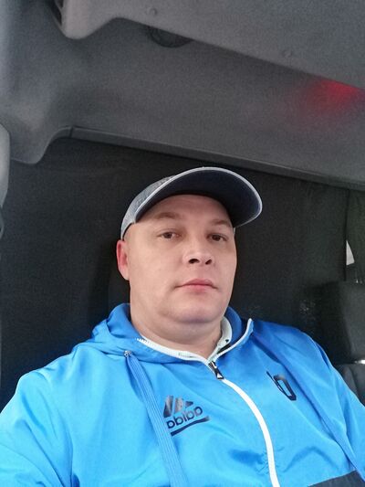  ,   Denis, 41 ,   ,   