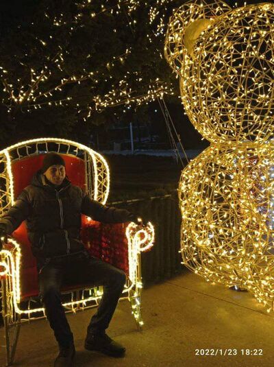  ,   Anton, 29 ,   ,   