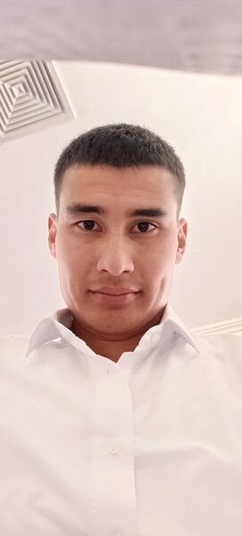  ,   Ernar, 32 ,   ,   
