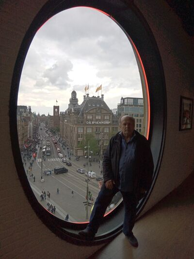  ,   Viktor, 70 ,   ,   