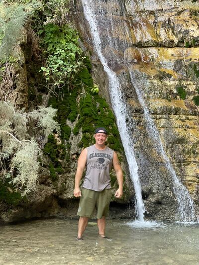  -,   Anton, 44 ,     , c 