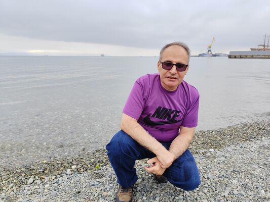  -,   Hakan, 51 ,   ,   , c , 