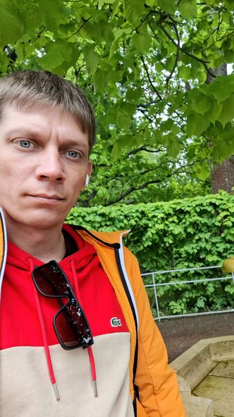   ,   Alex, 35 ,   ,   , c , 