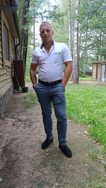  ,   Artiom, 27 ,   ,   