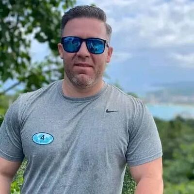  ,   Chris tunis, 60 ,   ,   , c 