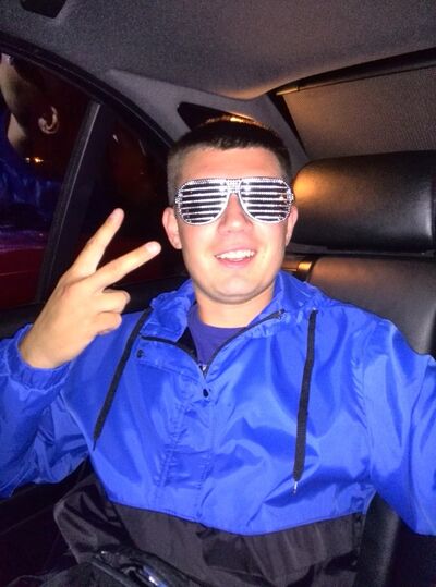  ,   Artur, 35 ,   ,   , c 