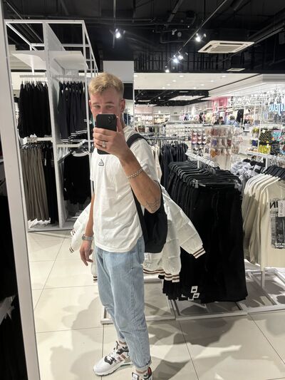  ,   Denis, 23 ,   ,   , c , 