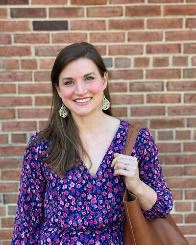  Cinar,   Claire, 37 ,   ,   , c 