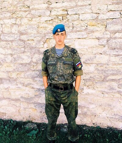  ,   Tony, 33 ,   ,   , c , 