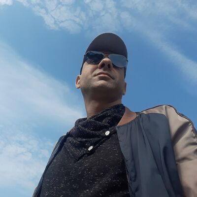  ,   David, 39 ,   ,   