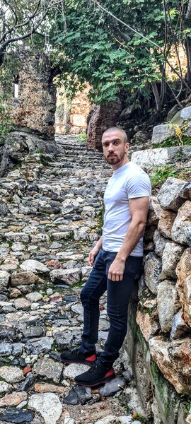  ,   Nicolae, 33 ,   ,   
