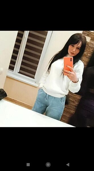  ,   Natalie, 32 ,   ,   
