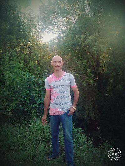  ,   Oleg, 55 ,   