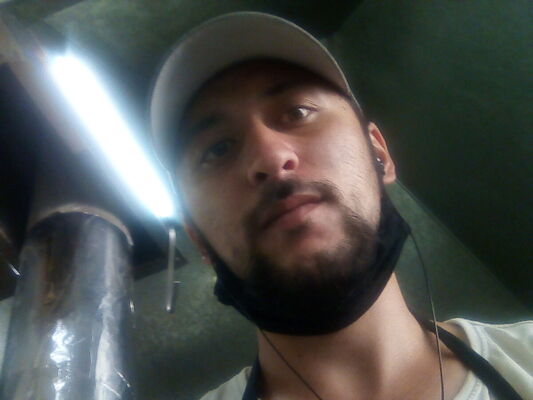  ,   Shax, 32 ,     , c 