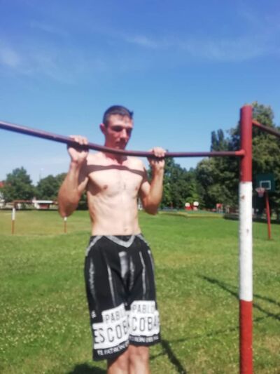  -,   Sergiu, 34 ,     , c , 