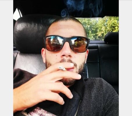  ,   Gio, 25 ,   ,   